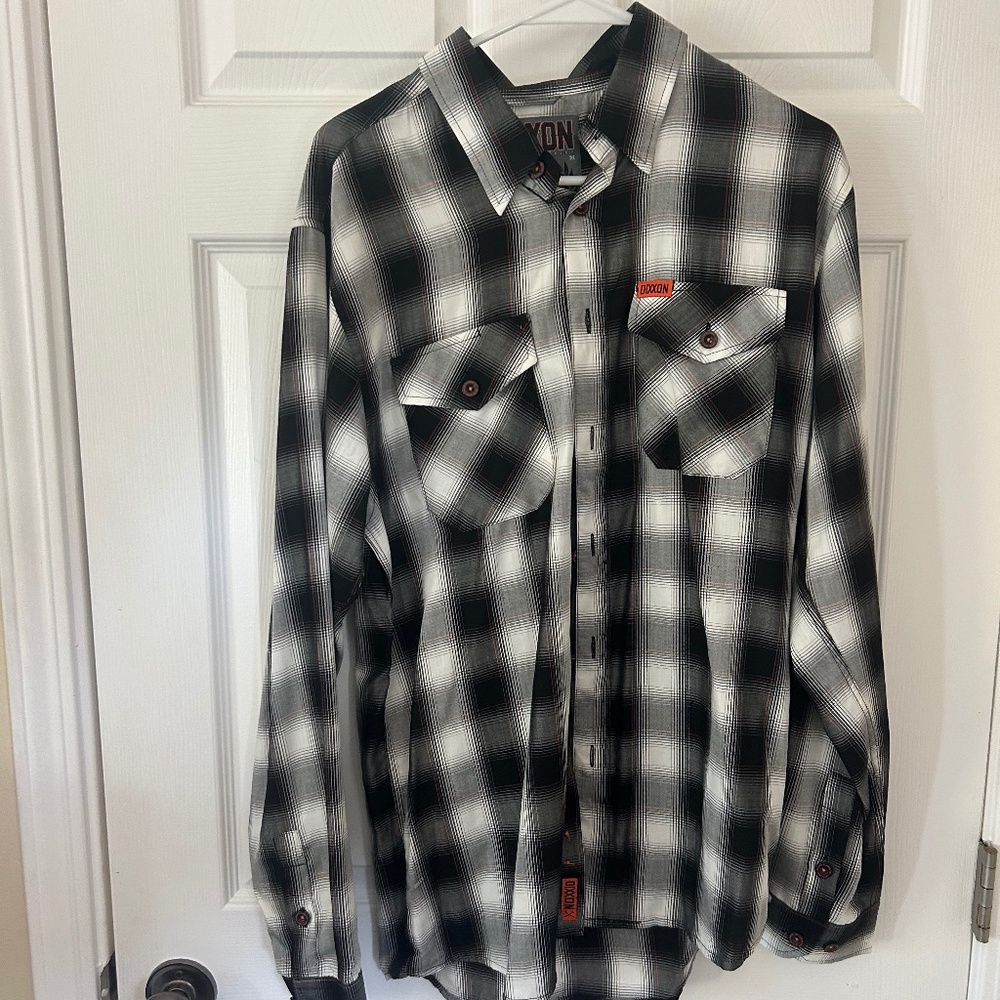 Dixxon Flannel Co. Men’s Long Sleeve Sleeve Bamboo Shirt – Size Medium (NWOT)
